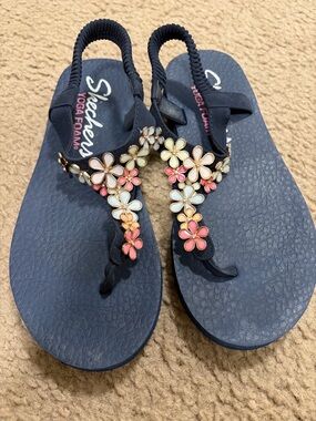 Skechers Navy Floral Embellished Yoga Foam Sandals